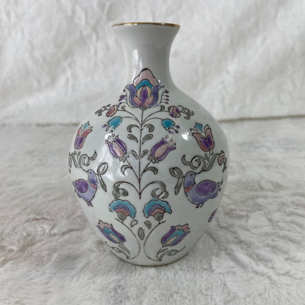 Vintage Porcelain Toyo Bird Floral  Purple Ribbon Design Vase Asian